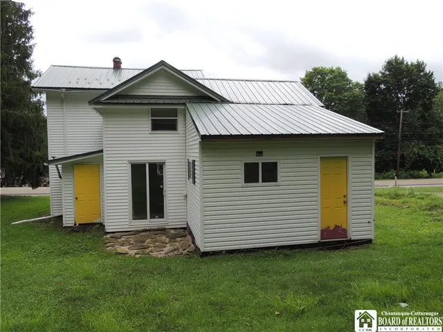 $89,900 | 572 Highway 394, Kennedy, NY 14747