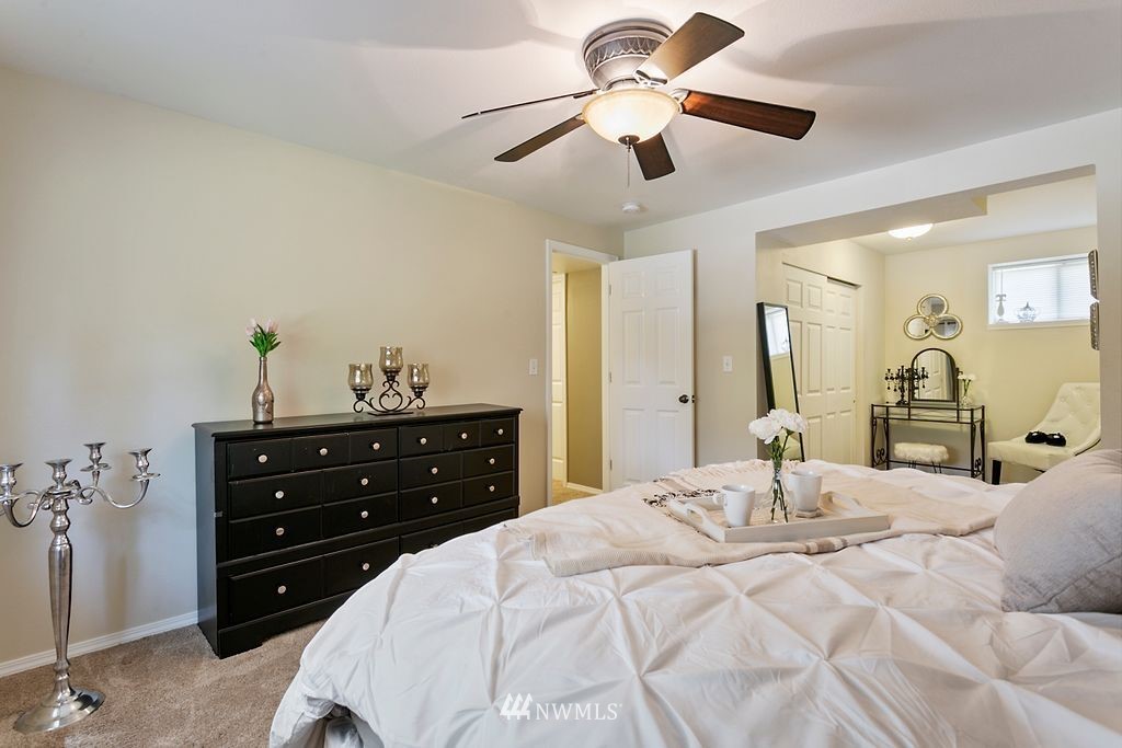 11263 Renton Avenue South Seattle, WA 98178 - Photo 22 of 37 Gallery Image 22