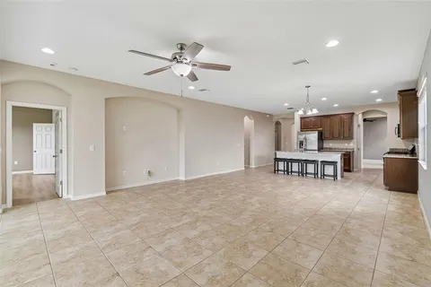 $549,900 | 17566 Buckingham Garden Drive, Lithia, FL 33547