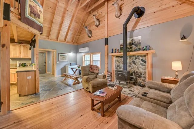 $684,000 | 196 Brodie Hall Road, Wagener, SC 29164