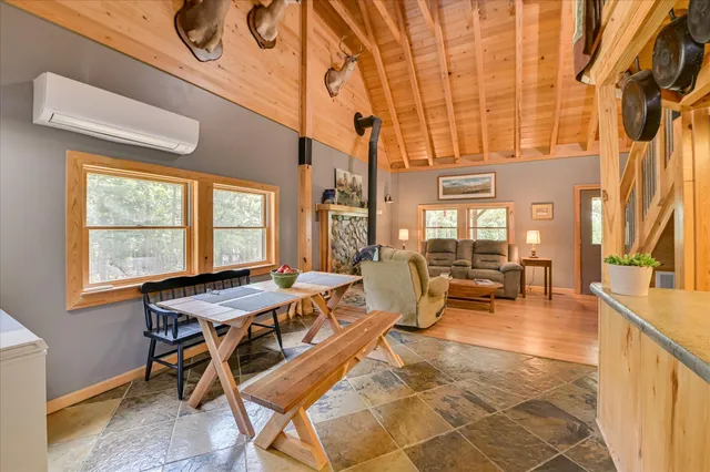 $684,000 | 196 Brodie Hall Road, Wagener, SC 29164