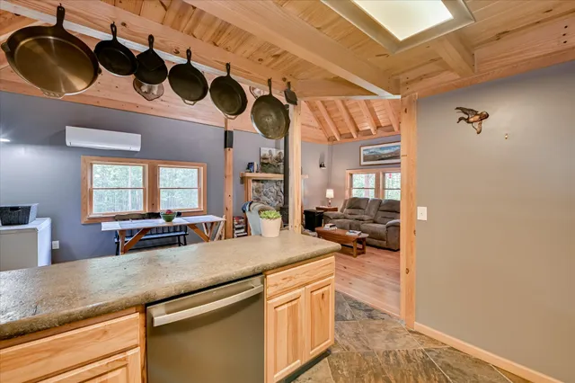 $684,000 | 196 Brodie Hall Road, Wagener, SC 29164