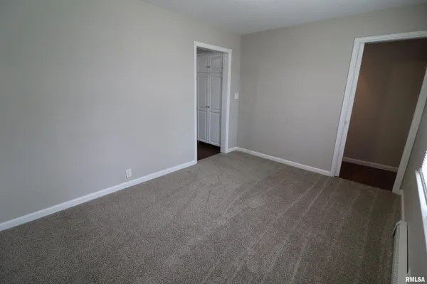 $159,000 | 301 East Melbourne Avenue, Peoria, IL 61603