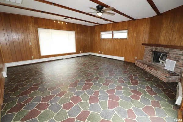 $159,000 | 301 East Melbourne Avenue, Peoria, IL 61603