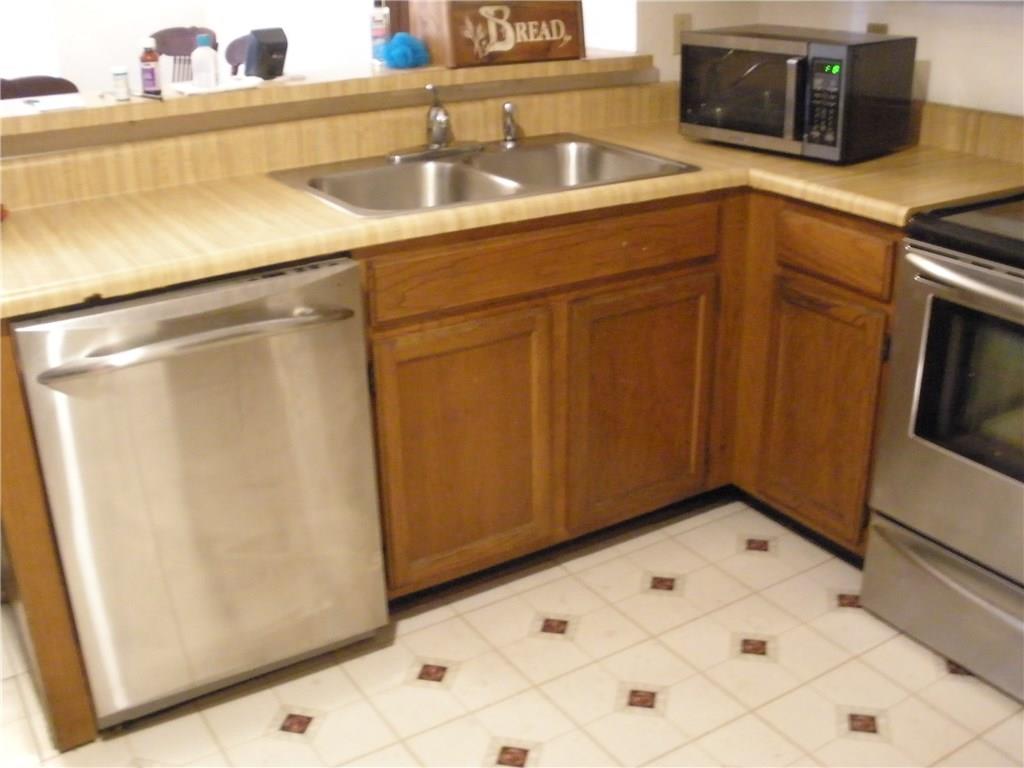 1518 South Sugar Ridge Road Laplace, LA 70068 - Photo 6 of 13 Gallery Image 6