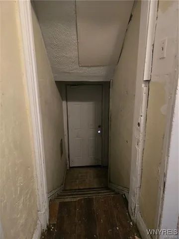 $70,000 | 1046 Centre Avenue, Niagara Falls, NY 14305