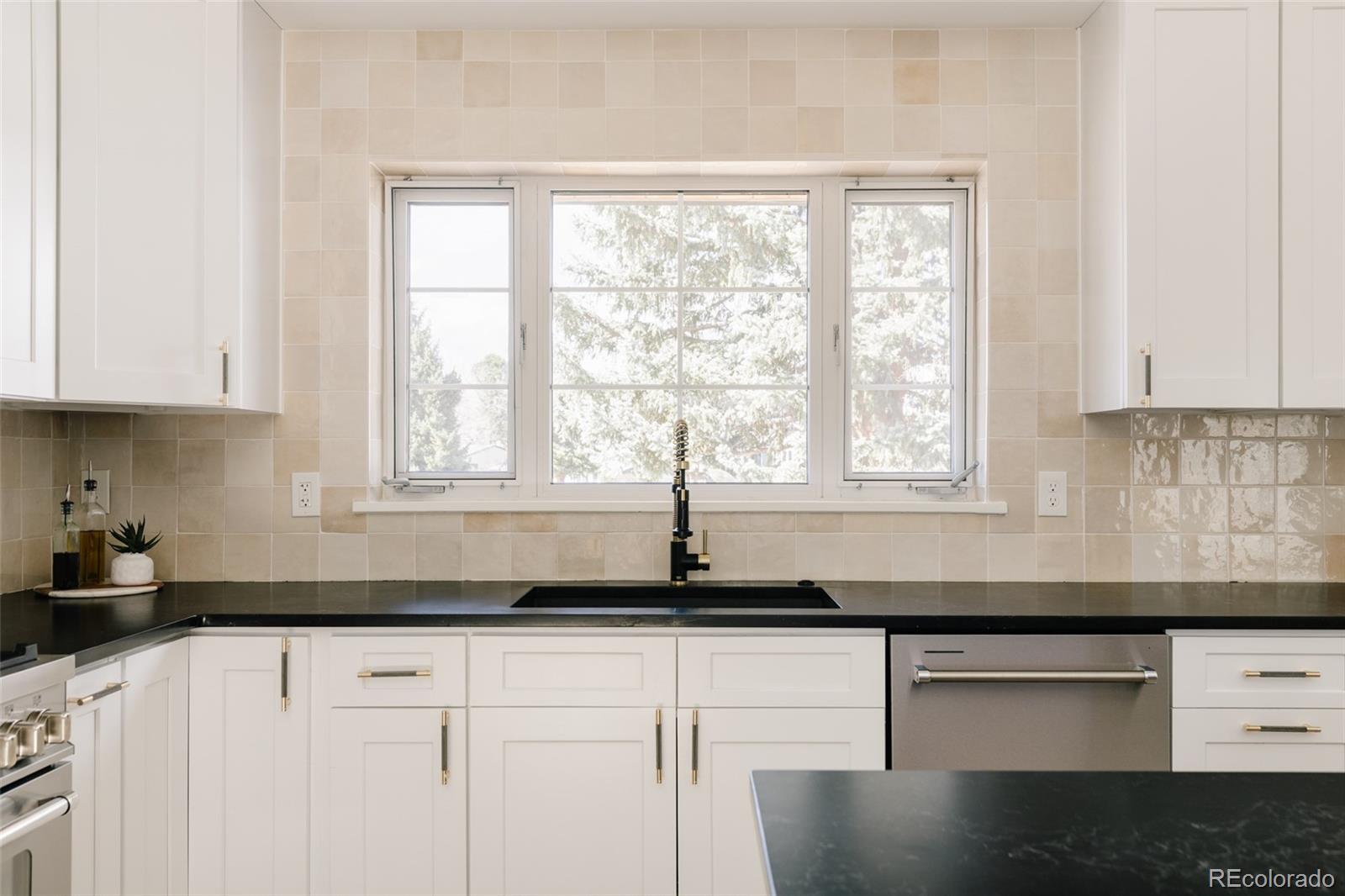 14220 Berry Road Golden, CO 80401 - Photo 10 of 50