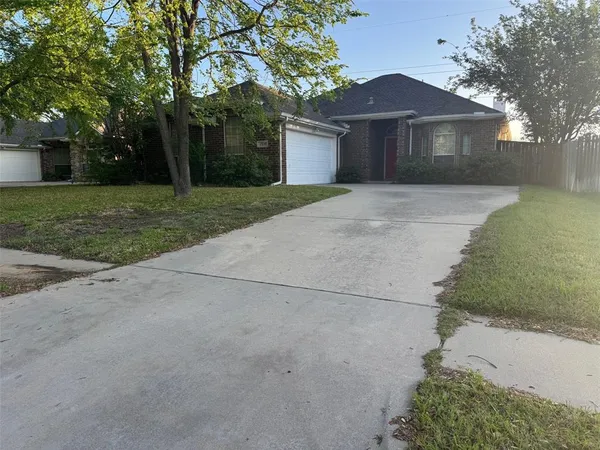 $2,400 | 1535 Steamboat Trail, Lewisville, TX 75077