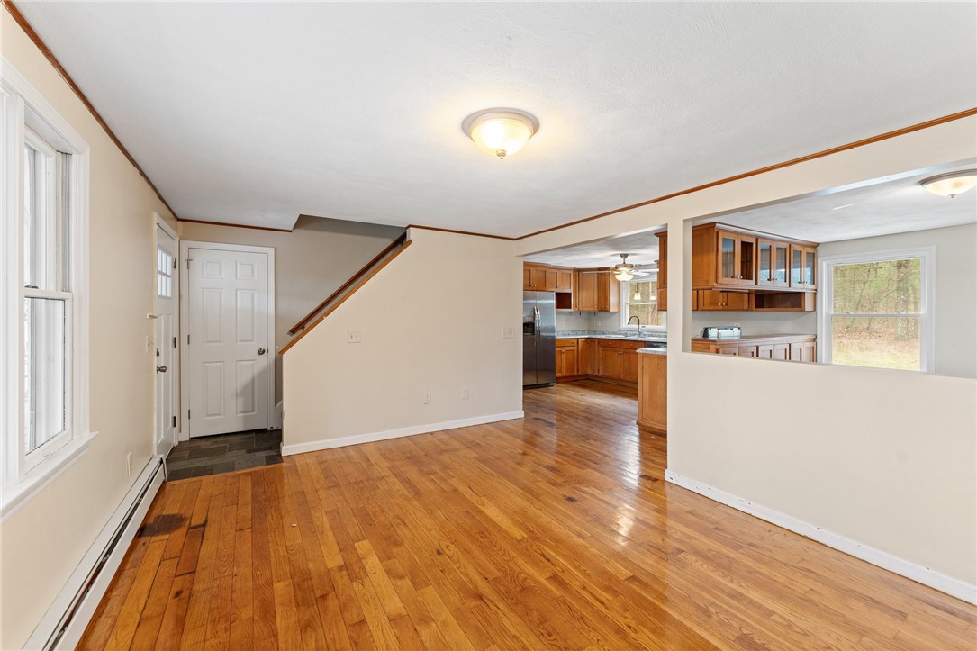 215 Fenner Hill Road Hopkinton, RI 02832 - Photo 16 of 49 Living Room