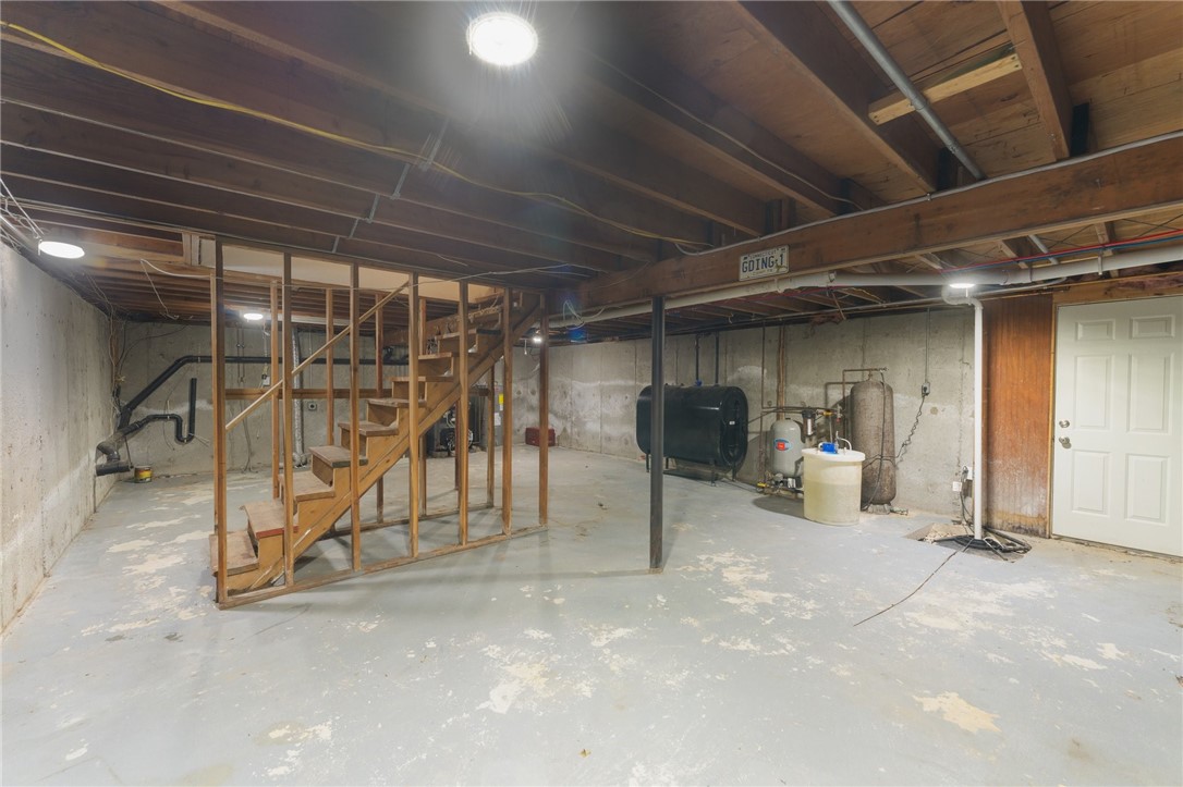 215 Fenner Hill Road Hopkinton, RI 02832 - Photo 43 of 49