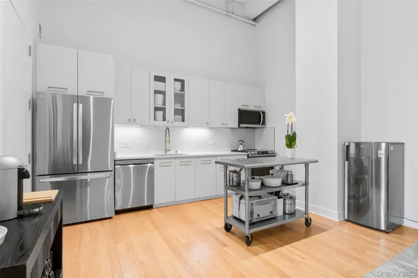 $575,000 | 25 Leroy Place, Unit 212, New Rochelle, NY 10805