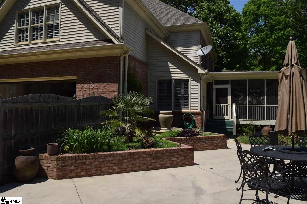 226 Alender Way Simpsonville, SC 29681 - Photo 7 of 25 Gallery Image 7