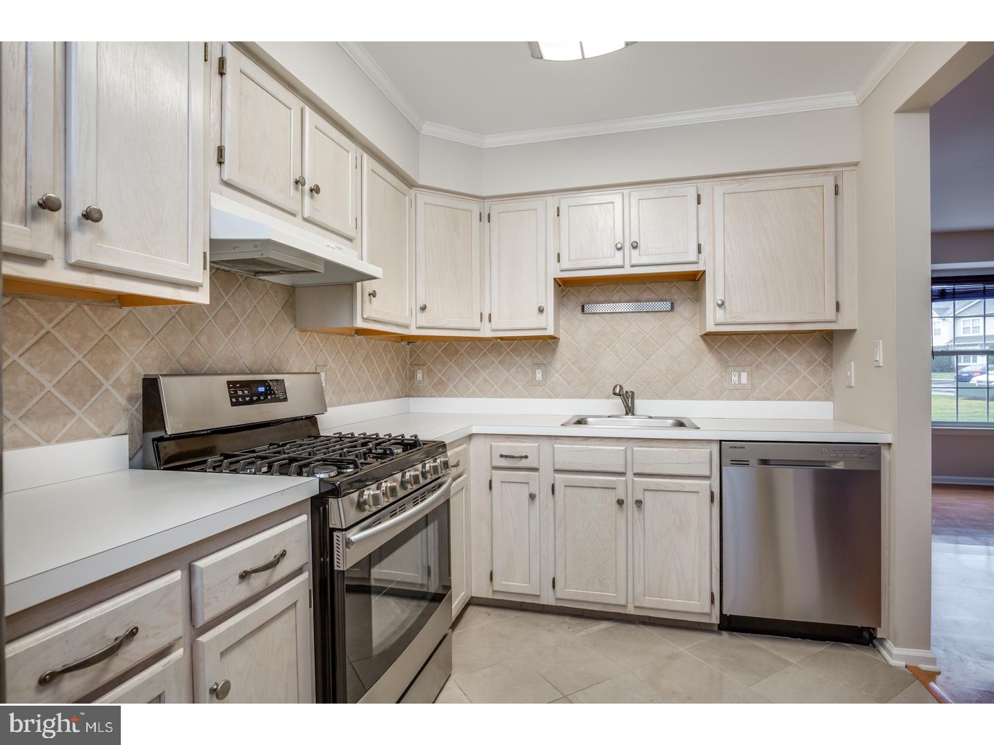 2506 Stokes Road Mount Laurel, NJ 08054 - Photo 3 of 21
