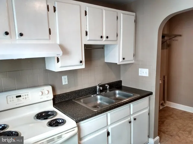 $1,100 | 579 Guilford Avenue, Unit 2, Chambersburg, PA 17201