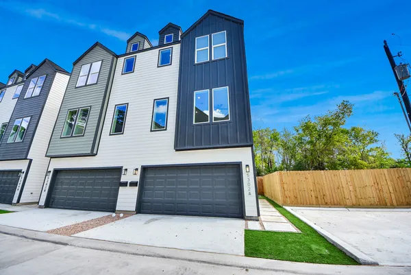 $2,430 | 5311 Kindred Garden Lane, Houston, TX 77091