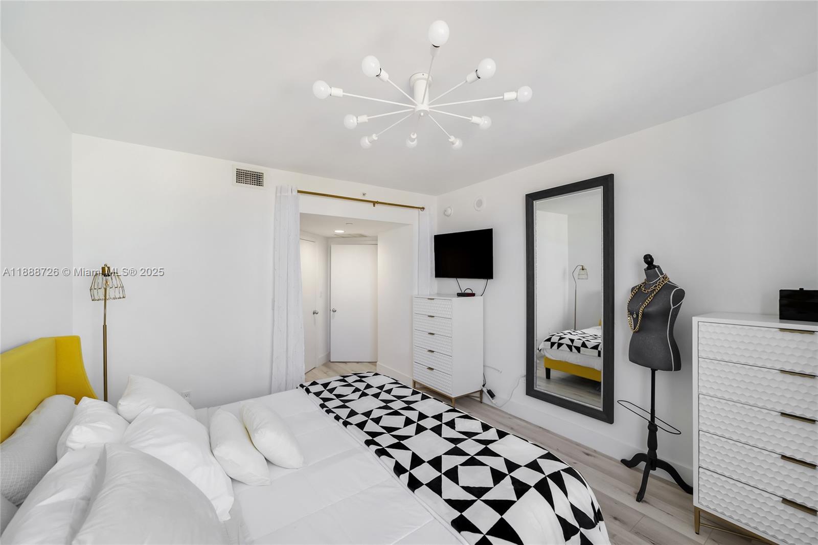 1330 West Avenue, Unit 1503 Miami Beach, FL 33139 - Photo 22 of 55