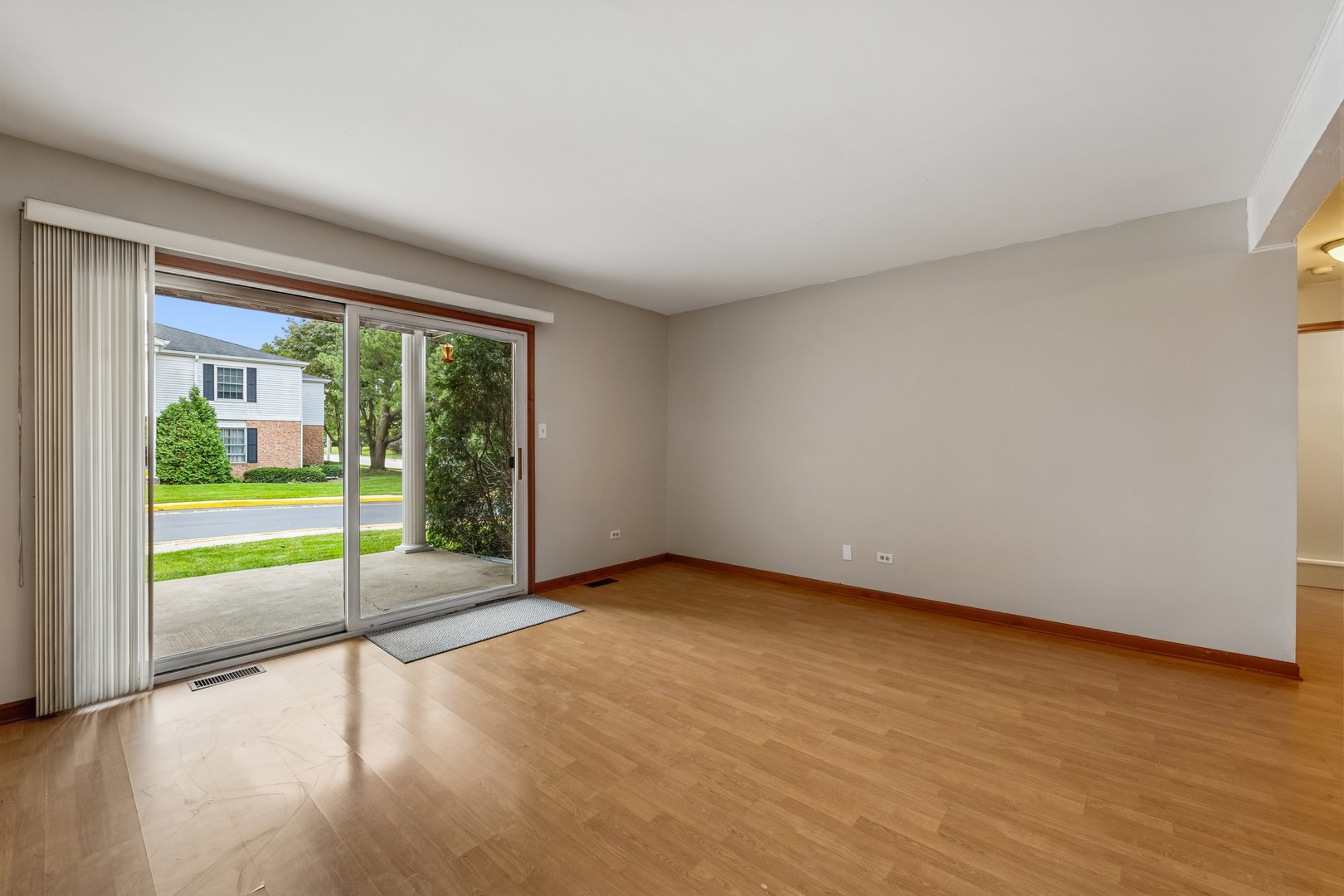 959 Golf Course Road, Unit 1 Crystal Lake, IL 60014 - Photo 5 of 29 Gallery Image 5