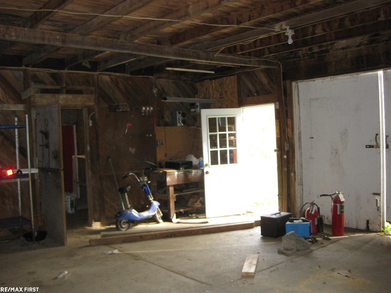 4945 Clarkston Road Clarkston, MI 48348 - Photo 27 of 30 31268276-27.JPG