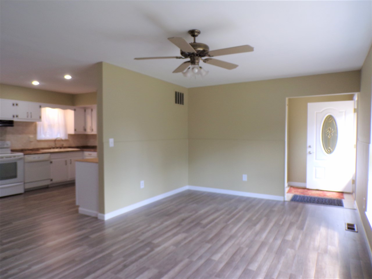 8002 Chain Lake Road South Branch, MI 48761 - Photo 4 of 21 1873814-3.JPG