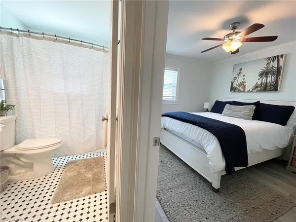$8,000 | 905 13th Street North, Naples, FL 34102