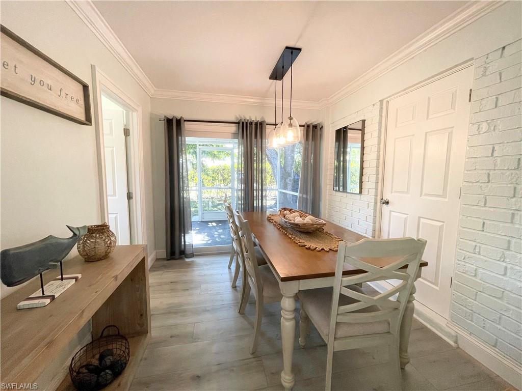 905 13th Street North Naples, FL 34102 - Photo 10 of 23