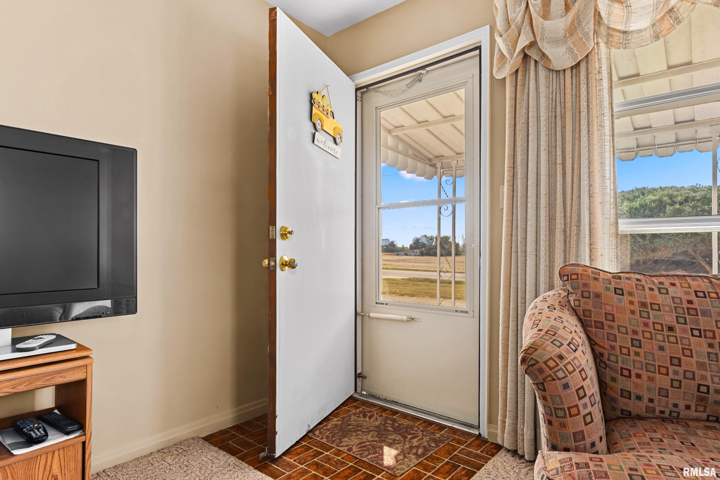 3301 Springfield Road East Peoria, IL 61611 - Photo 13 of 44 Gallery Image 13