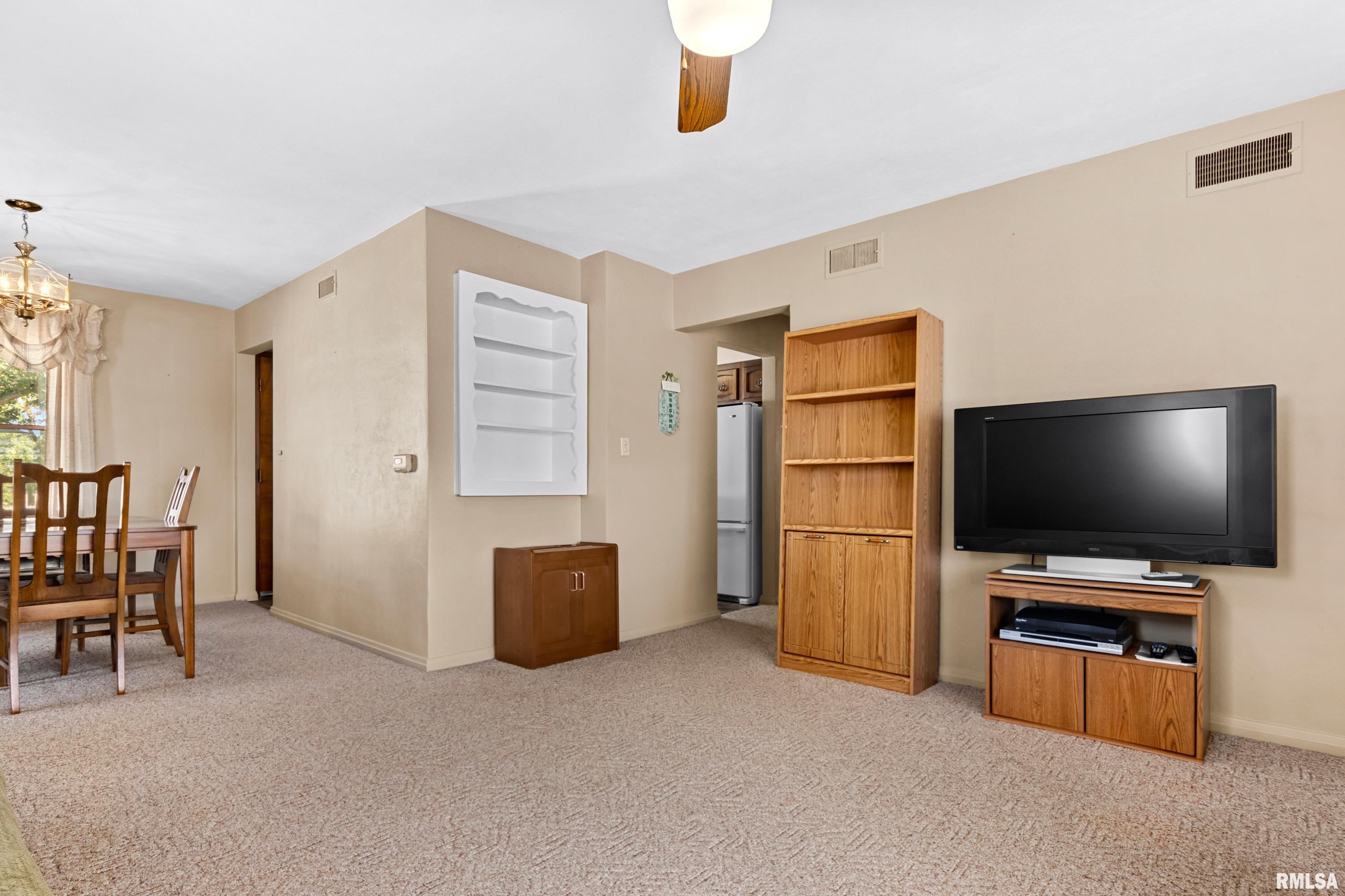 3301 Springfield Road East Peoria, IL 61611 - Photo 17 of 44 Gallery Image 17