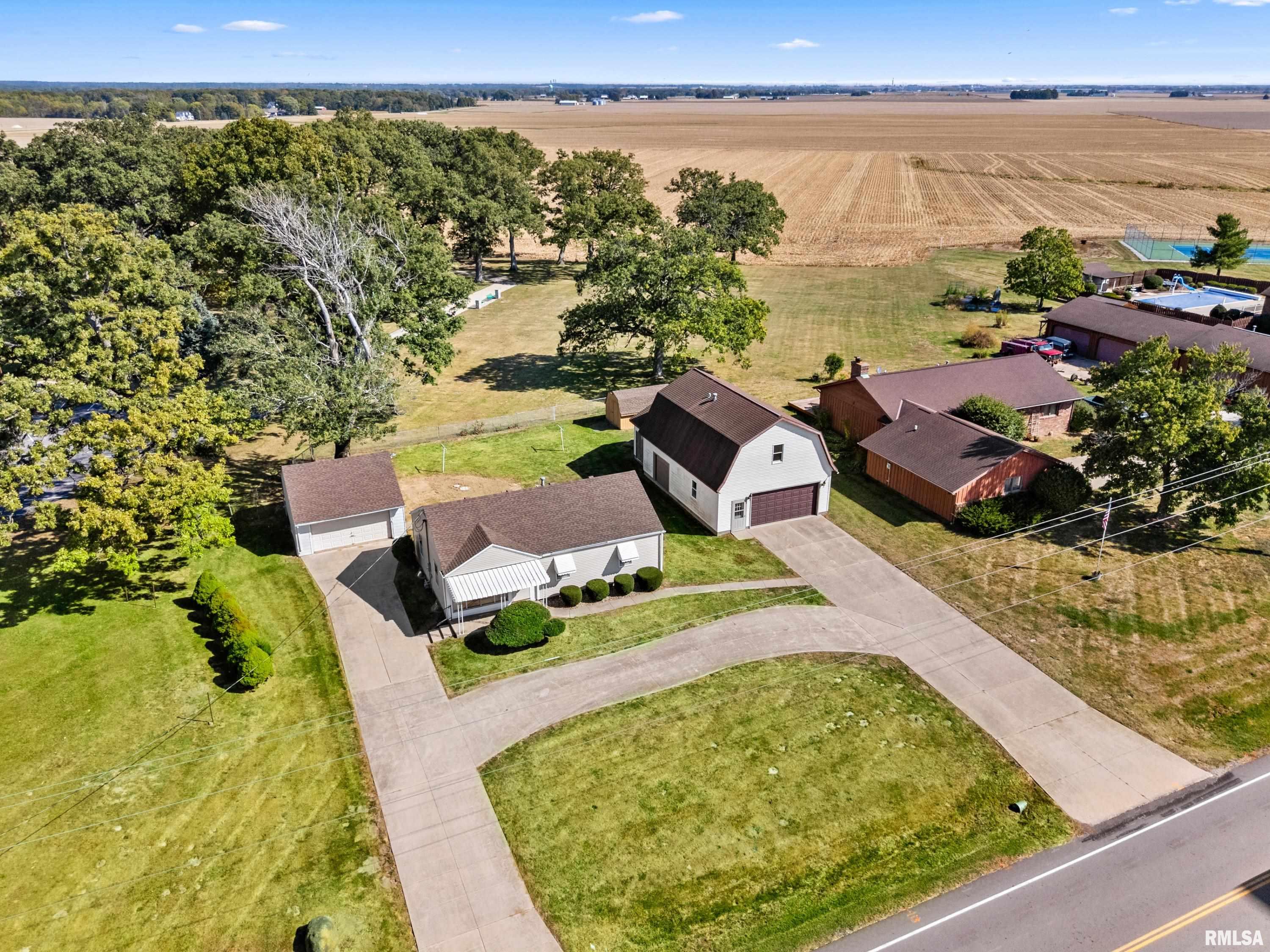 3301 Springfield Road East Peoria, IL 61611 - Photo 5 of 44 Gallery Image 5