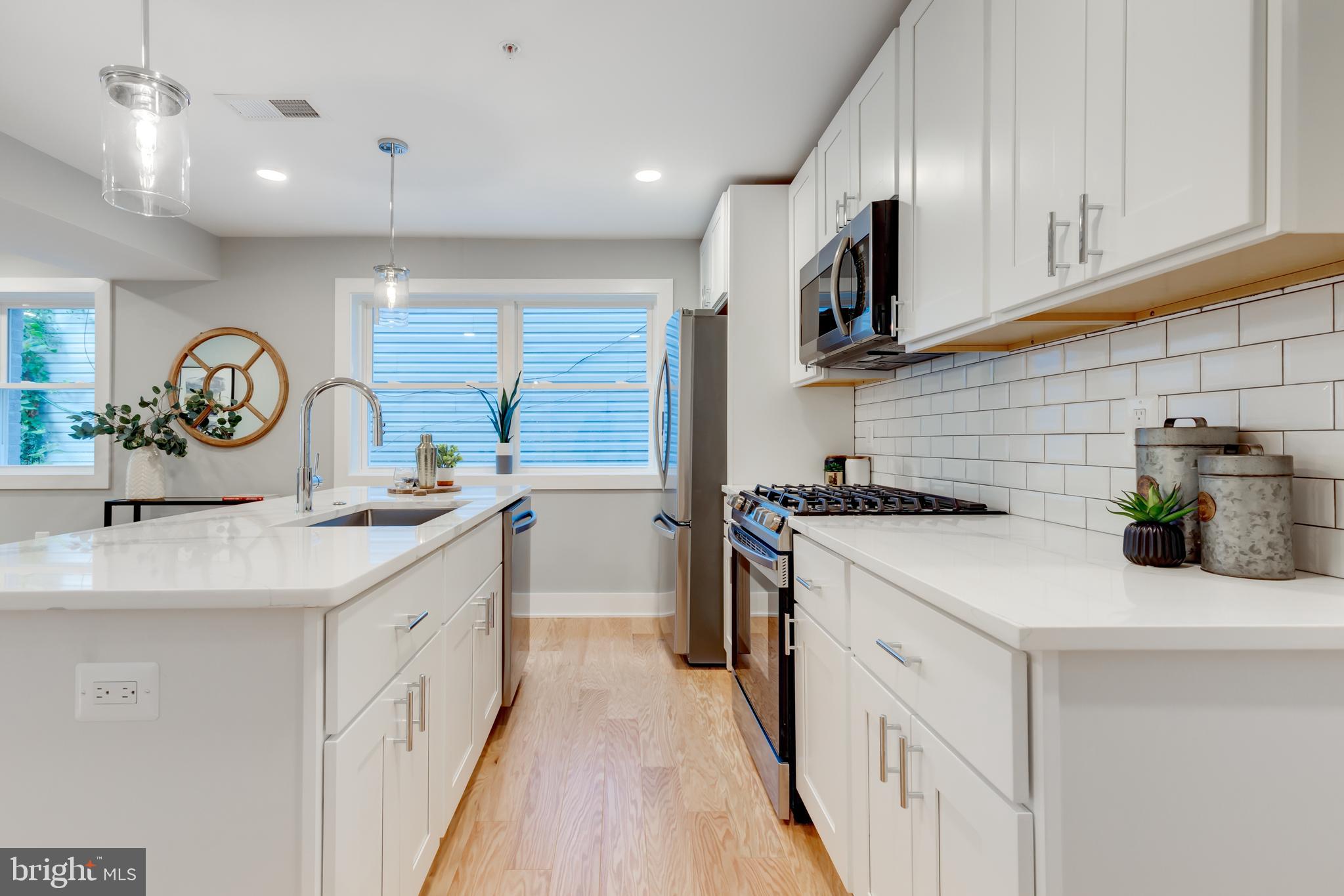 714 11th Street Northeast, Unit 302 Washington, DC 20002 - Photo 5 of 28