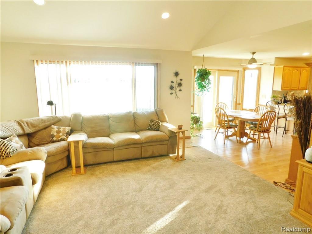 7855 Hayner Road Fowlerville, MI 48836 - Photo 3 of 12 7855 Hayner 10 .JPG