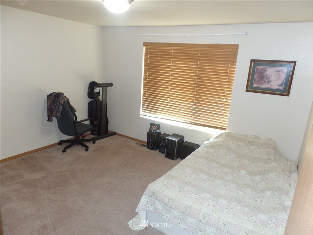 211 Parkside Loop Chehalis, WA 98532 - Photo 8 of 15