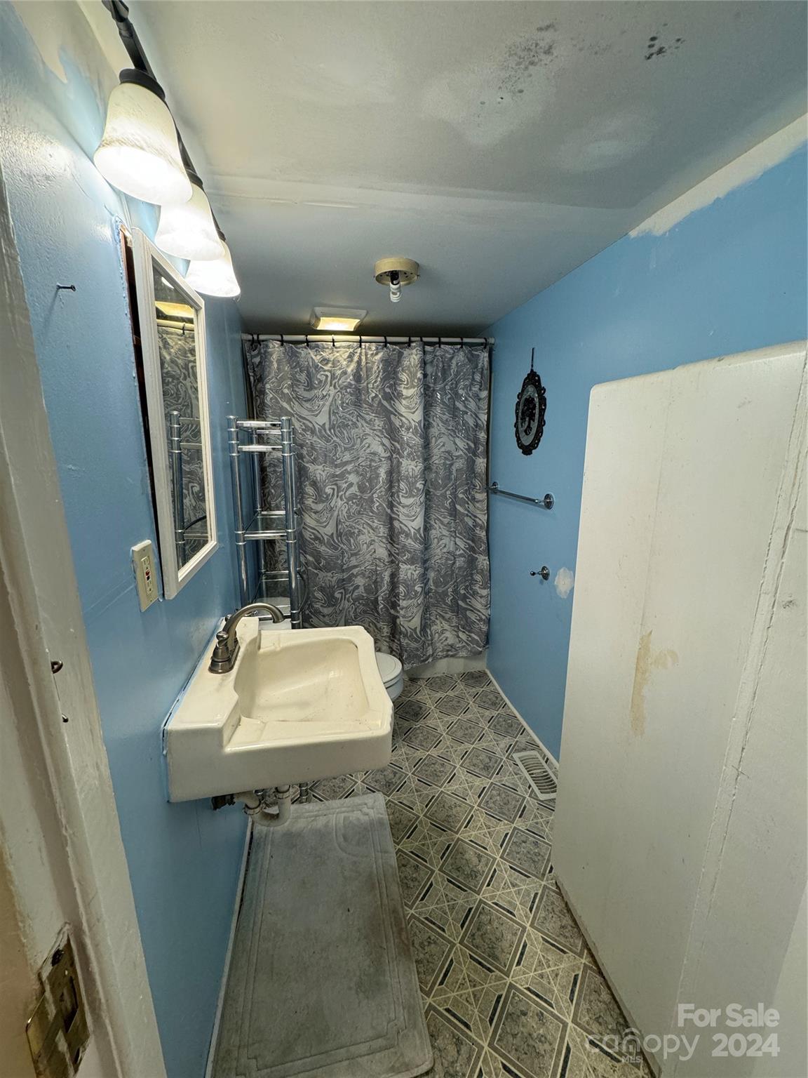 138 Jolly Road Old Fort, NC 28762 - Photo 12 of 26 Gallery Image 12