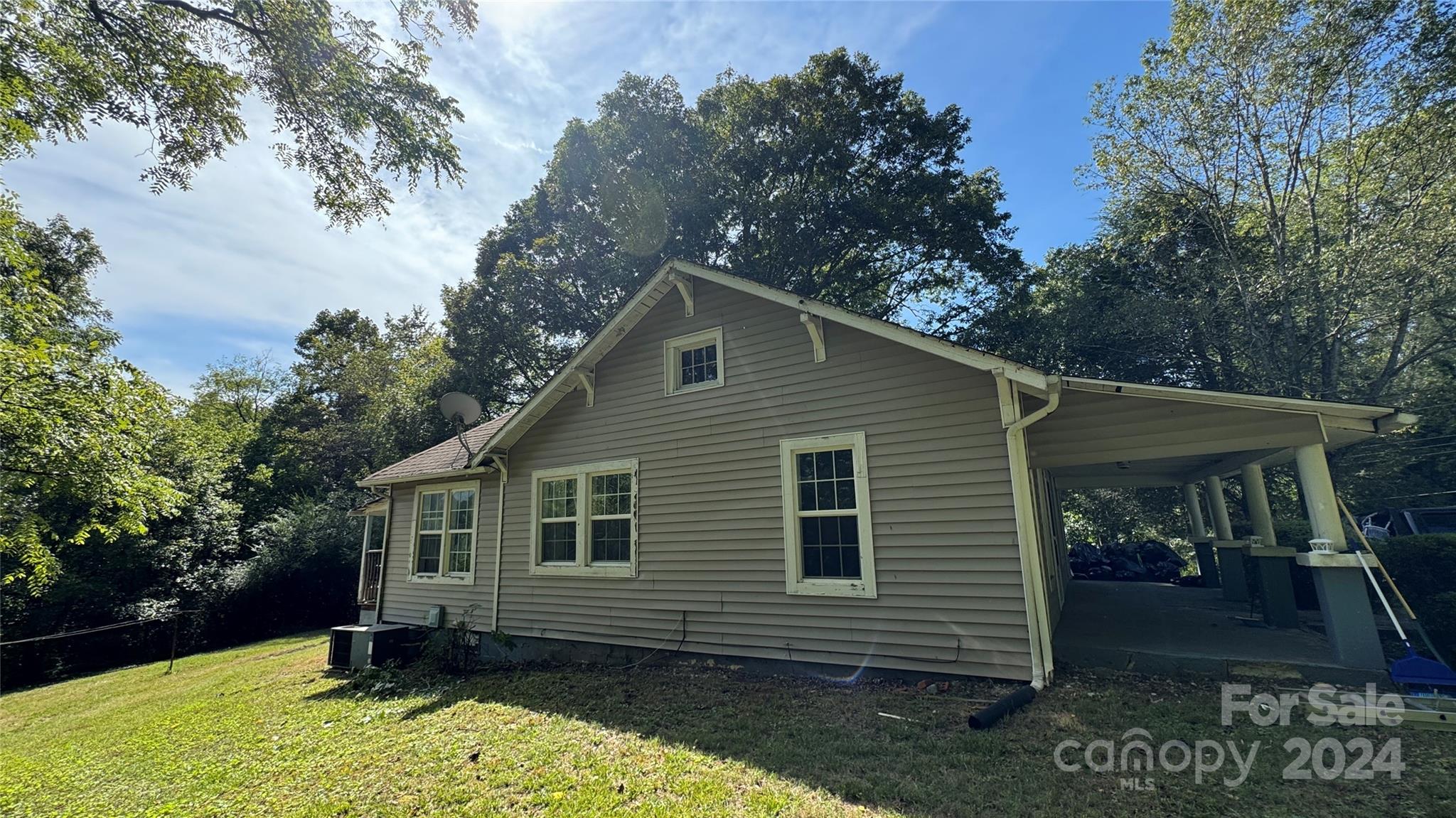 138 Jolly Road Old Fort, NC 28762 - Photo 4 of 26 Gallery Image 4