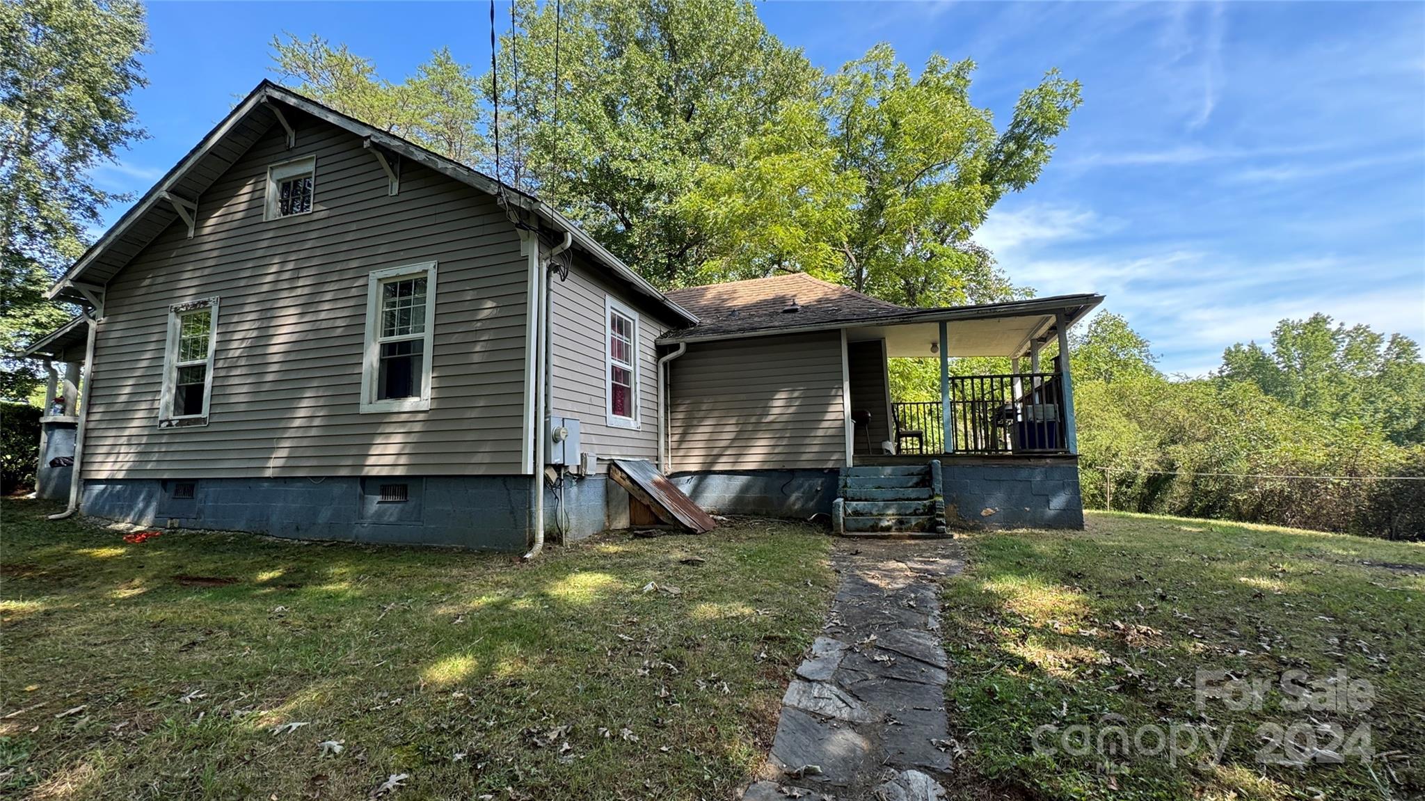 138 Jolly Road Old Fort, NC 28762 - Photo 7 of 26 Gallery Image 7