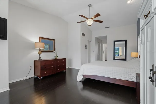 $3,950 | 1447 Gleneagles Drive, Venice, FL 34292