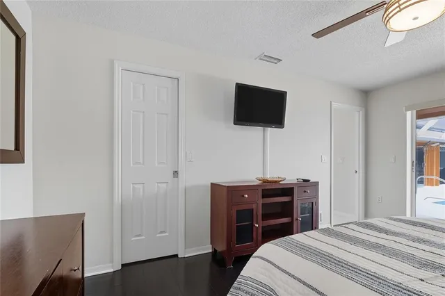 $3,950 | 1447 Gleneagles Drive, Venice, FL 34292