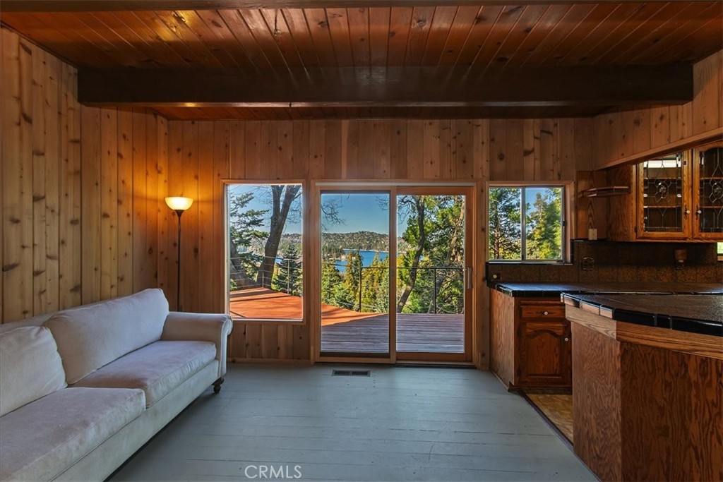 495 Kuffel Canyon Road Lake Arrowhead, CA 92352 - Photo 13 of 64