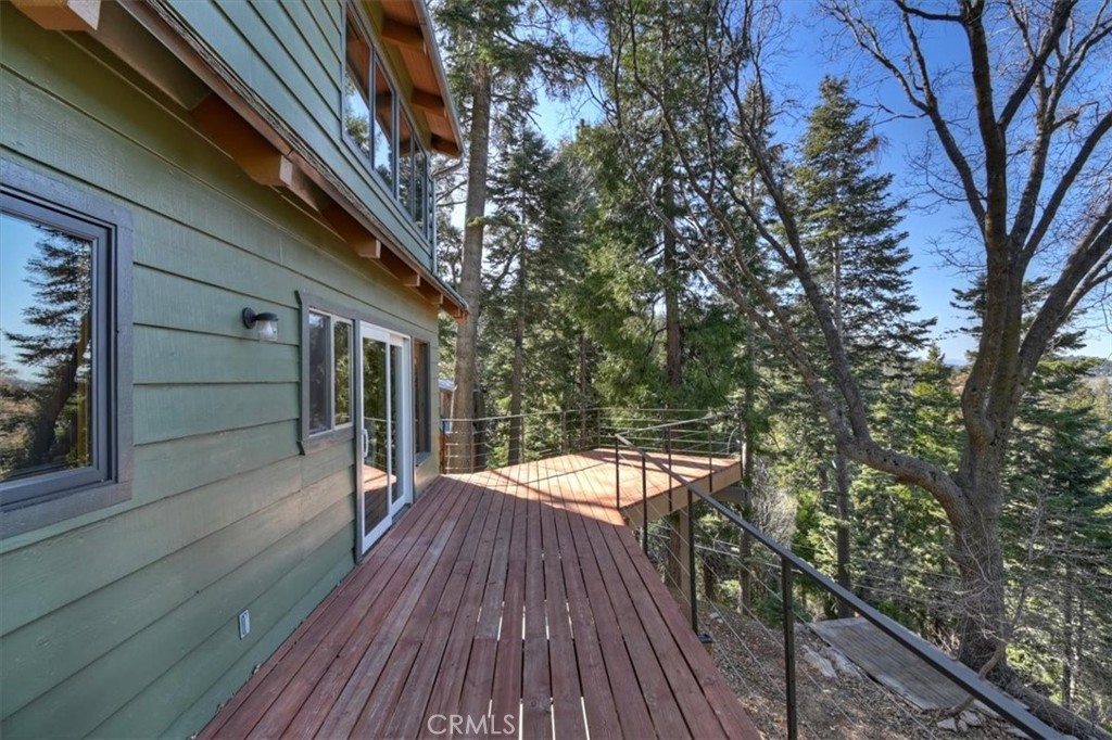 495 Kuffel Canyon Road Lake Arrowhead, CA 92352 - Photo 16 of 64