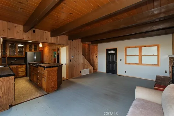 $625,000 | 495 Kuffel Canyon Road, Lake Arrowhead, CA 92352