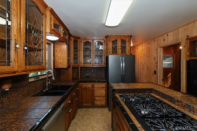 $635,000 | 495 Kuffel Canyon Road, Lake Arrowhead, CA 92352