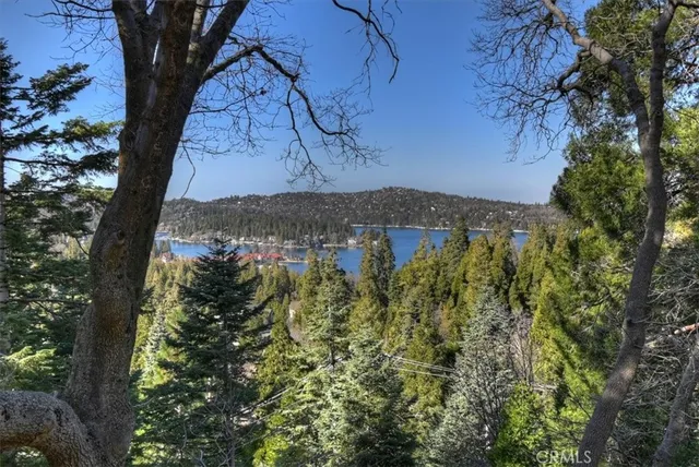$635,000 | 495 Kuffel Canyon Road, Lake Arrowhead, CA 92352