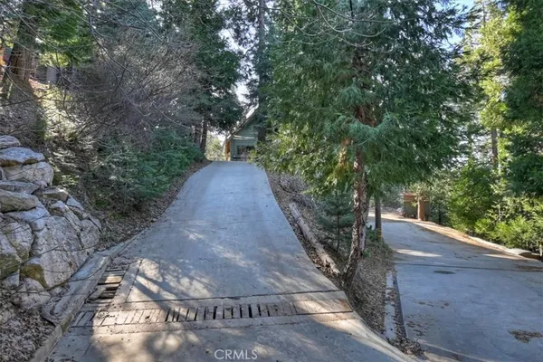 $625,000 | 495 Kuffel Canyon Road, Lake Arrowhead, CA 92352
