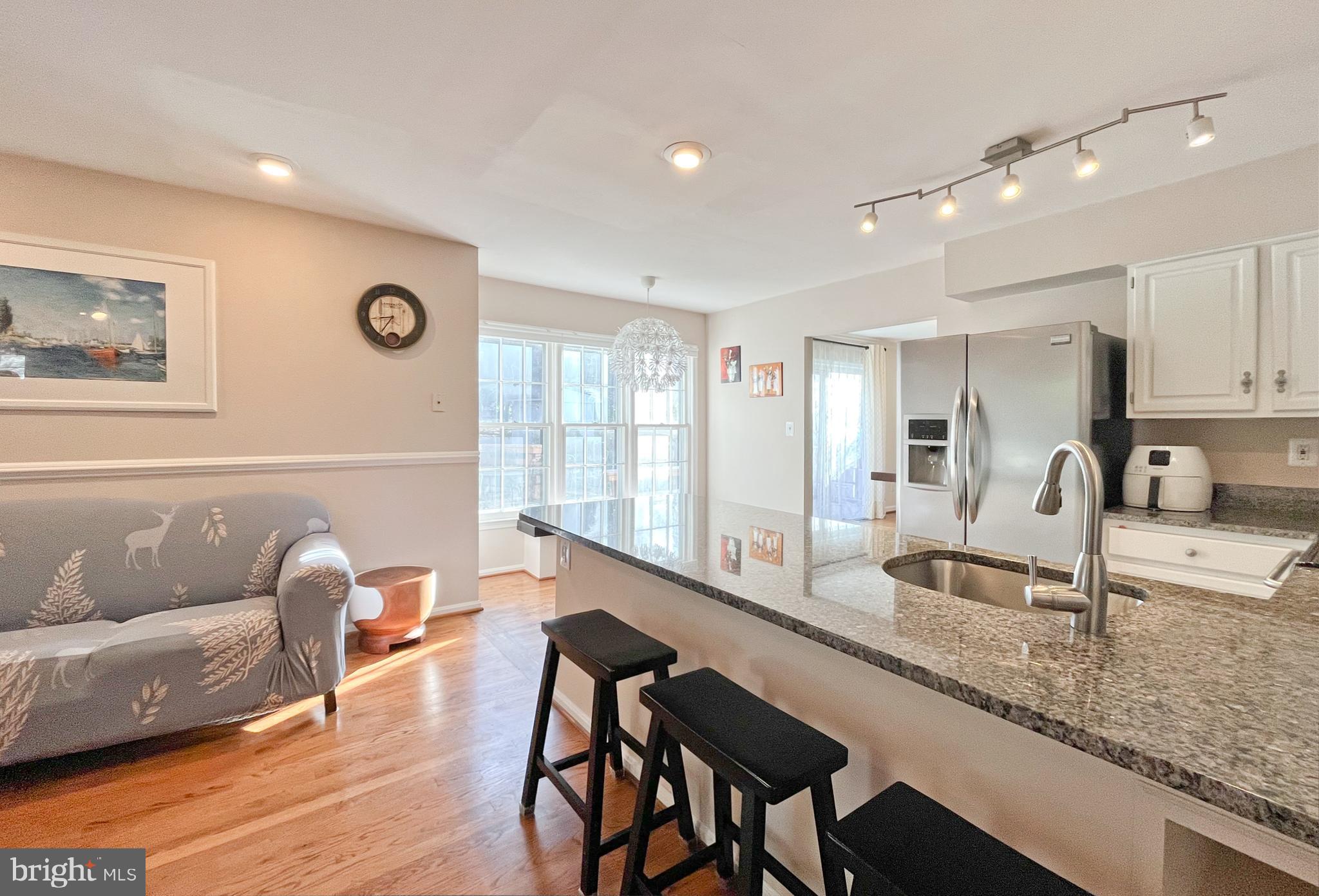 20521 Beaver Ridge Road Montgomery Village, MD 20886 - Photo 11 of 34 Gallery Image 11