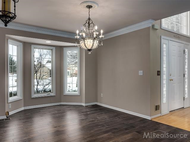1948 South Shore Drive Rochester Hills, MI 48307 - Photo 9 of 20