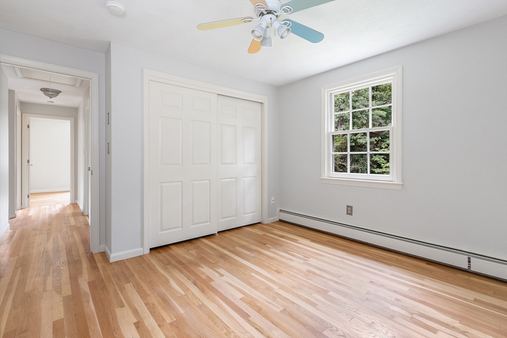 27 Brookside Road Topsfield, MA 01983 - Photo 22 of 40