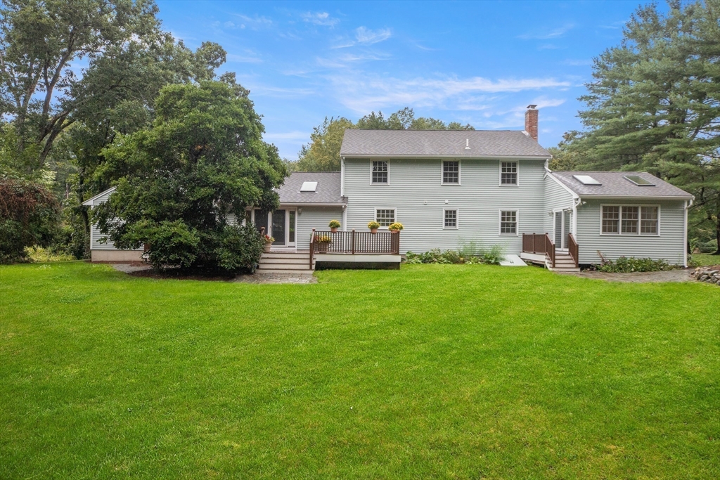 27 Brookside Road Topsfield, MA 01983 - Photo 35 of 40