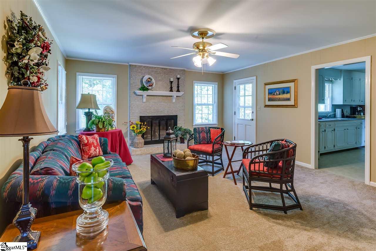 1011 Miller Road Greenville, SC 29607 - Photo 6 of 36 Gallery Image 6