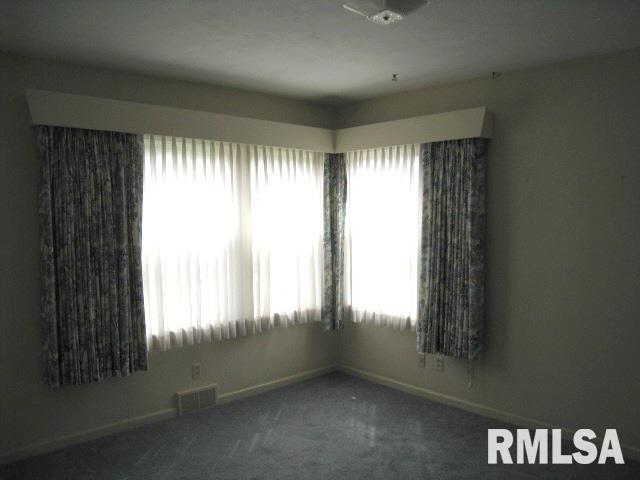 1801 46th Street Moline, IL 61265 - Photo 12 of 19 Gallery Image 12