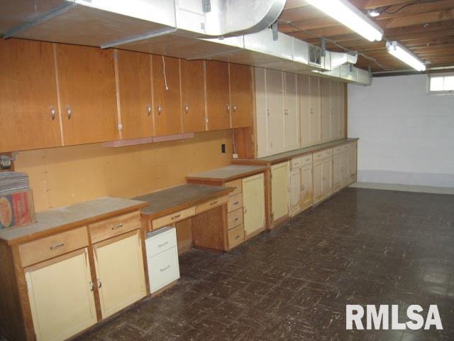 1801 46th Street Moline, IL 61265 - Photo 15 of 19 Gallery Image 15