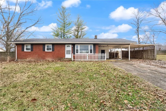 $150,000 | 303 Lake Road, Henryville, IN 47126